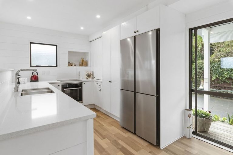 Photo of property in 248 Glenvar Road, Torbay, Auckland, 0630