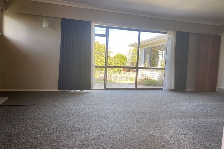 Photo of property in 30 Fernaig Street, Papakura, 2110