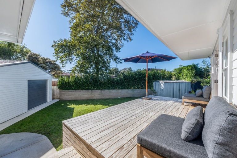 Photo of property in 2/12 Pandora Place, Pakuranga, Auckland, 2010