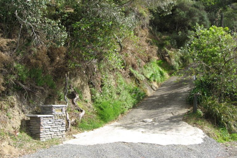 Photo of property in 1340 Huia Road, Huia, Auckland, 0604