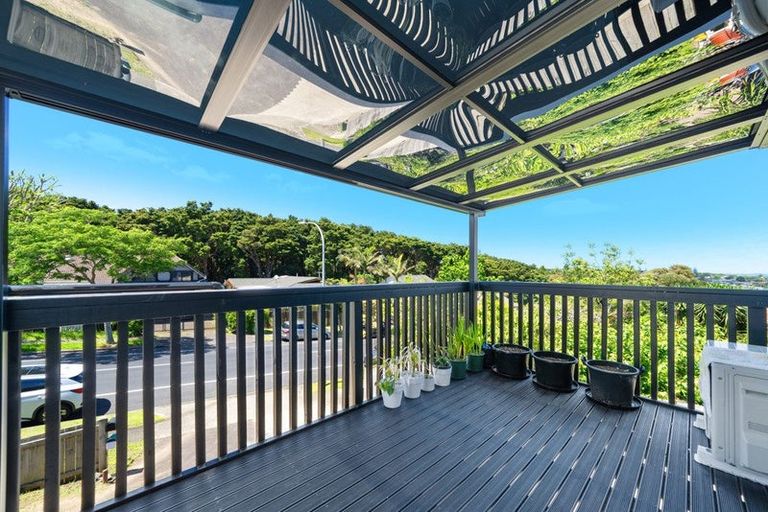 Photo of property in 36 Eugenia Rise, Totara Heights, Auckland, 2105