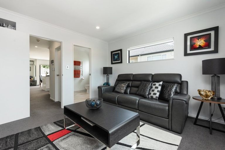 Photo of property in 4b Sunbrae Grove, Mount Maunganui, 3116