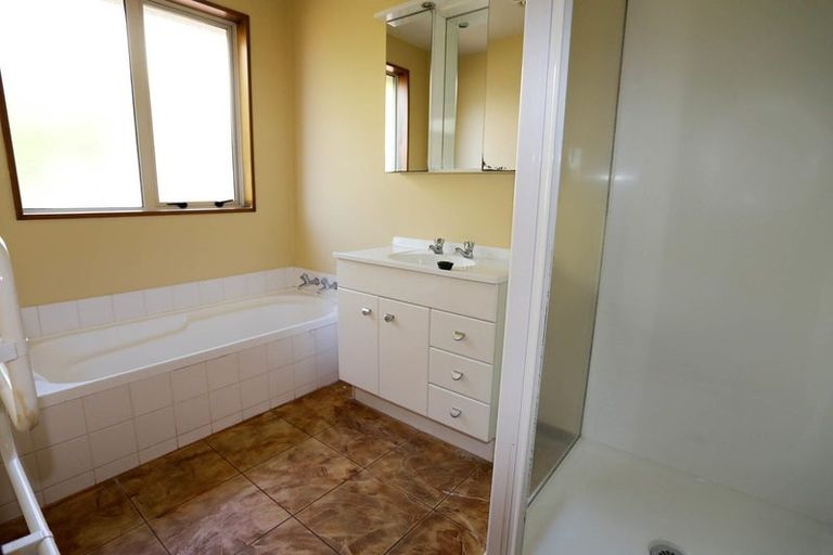 Photo of property in 187 Withells Road, Avonhead, Christchurch, 8042