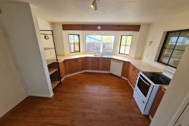 Photo of property in 10 Flinders Place, Johnsonville, Wellington, 6037