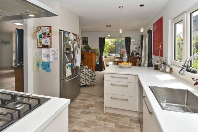 Photo of property in 6 Primula Place, Waimairi Beach, Christchurch, 8083