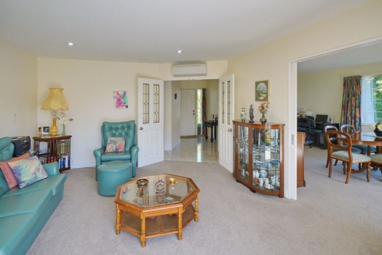 Photo of property in 24 Chesterfield Mews, Russley, Christchurch, 8042