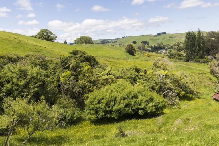 Photo of property in 18 Marshall Road, Hunterville, 4730