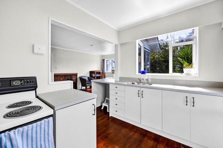 Photo of property in 14 List Street, Welbourn, New Plymouth, 4310