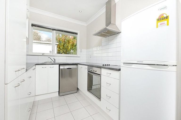 Photo of property in 6 Redbridge Lane, Sydenham, Christchurch, 8023