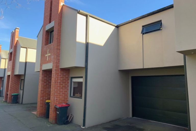 Photo of property in 3/56 Hewitts Road, Merivale, Christchurch, 8014