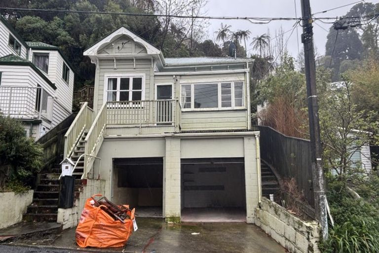 Photo of property in 52 Norway Street, Aro Valley, Wellington, 6012