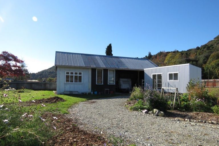 Photo of property in 36-40 Bridge Street, Reefton, 7830