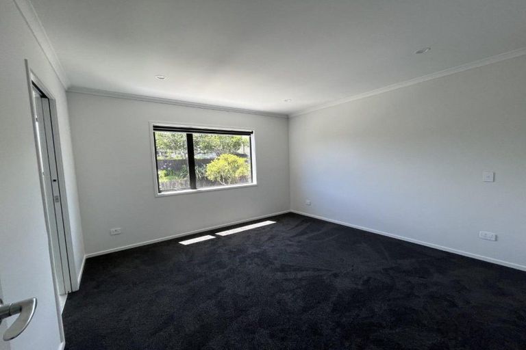 Photo of property in 10 Whakawhiti Street, Marfell, New Plymouth, 4310