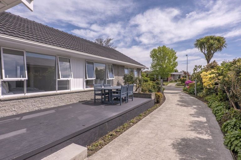 Photo of property in 32 Carruthers Street, Ilam, Christchurch, 8041