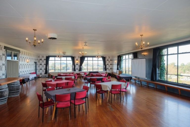 Photo of property in 140 Perth Street, Holmes Hill, Oamaru, 9401