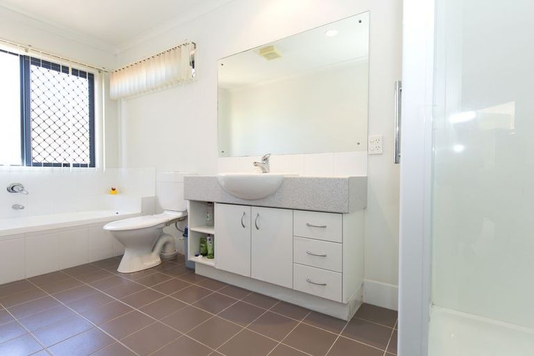 Photo of property in 29 Trimaran Drive, Gulf Harbour, Whangaparaoa, 0930