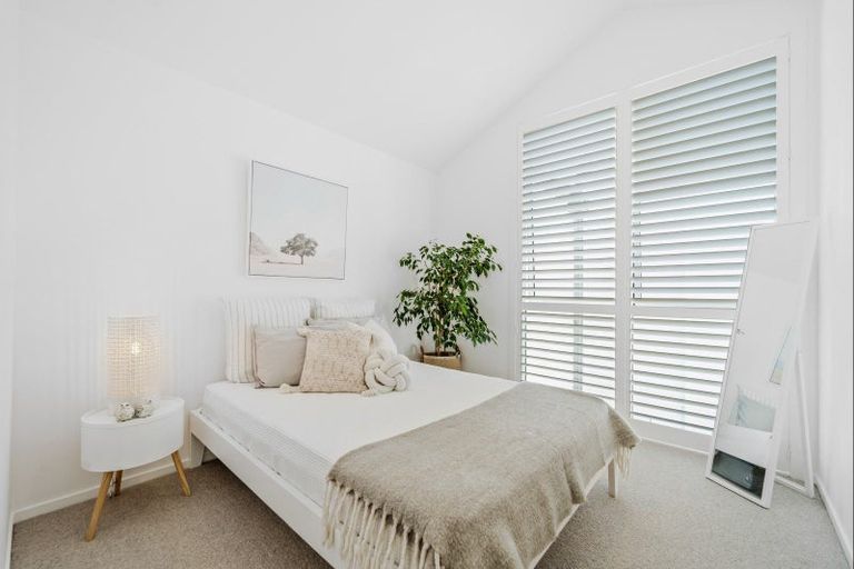 Photo of property in 6 Titoki Close, Matakana, Warkworth, 0985