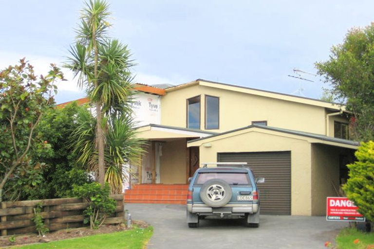 Photo of property in 32 Kahurangi Place, Snells Beach, 0920