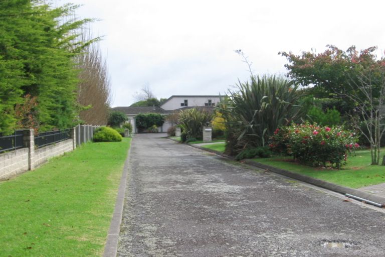 Photo of property in 29 Cranbrook Grove, Waikanae, 5036