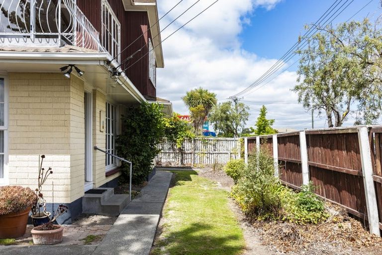 Photo of property in 1/19 Brookby Crescent, Avonhead, Christchurch, 8042