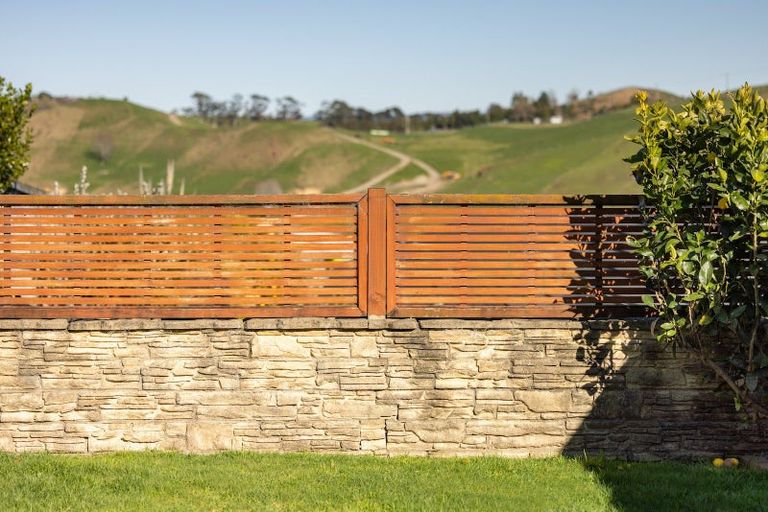 Photo of property in 11 Ballintoy Park Drive, Welcome Bay, Tauranga, 3175