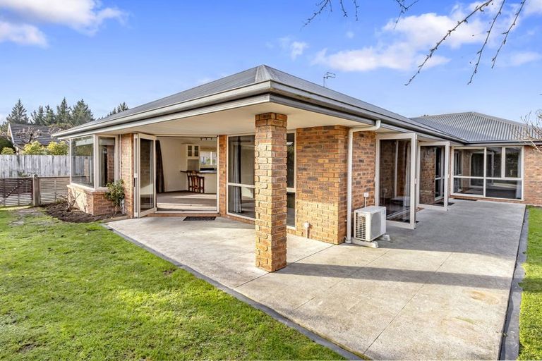 Photo of property in 8 Len Hale Place, Parklands, Christchurch, 8083