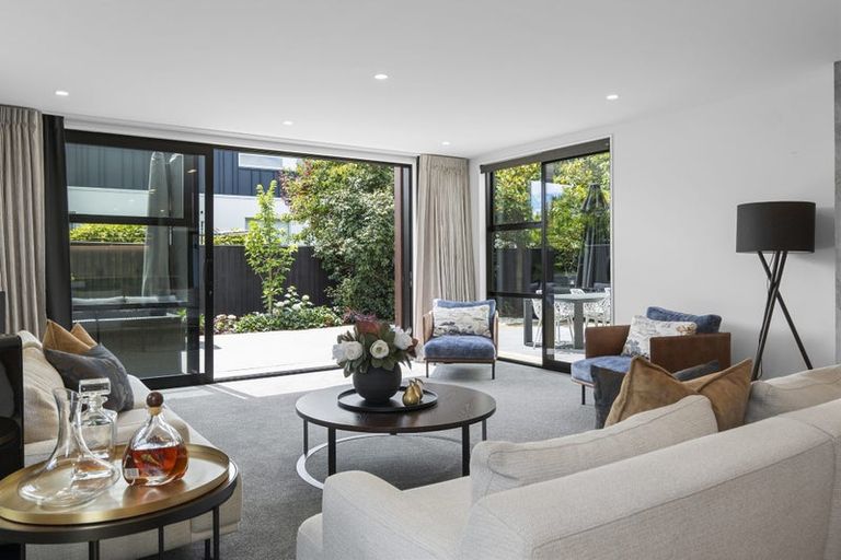 Photo of property in 20a Wroxton Terrace, Merivale, Christchurch, 8014