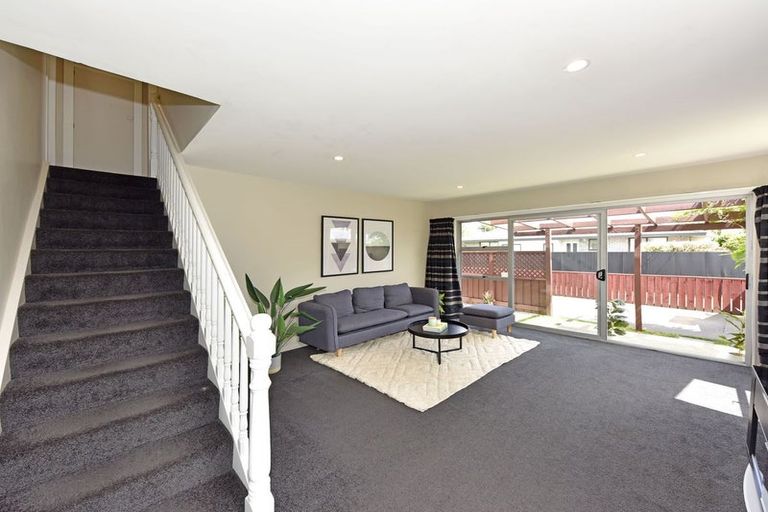 Photo of property in 8b Wyatt Place, Russley, Christchurch, 8042