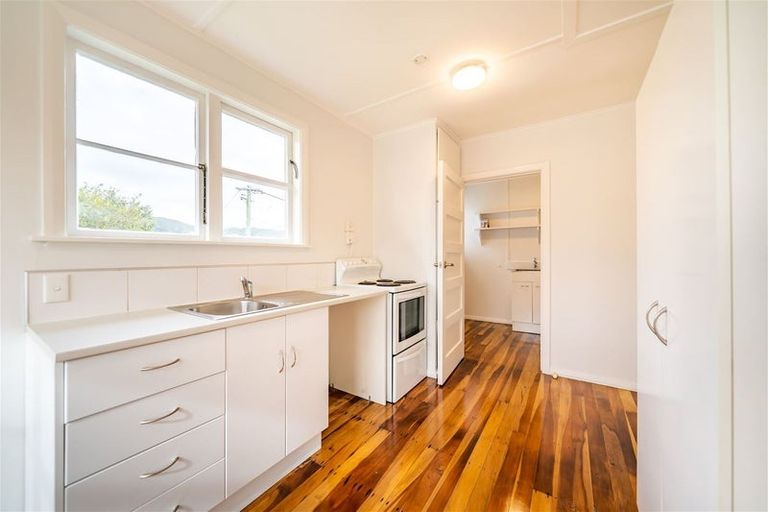 Photo of property in 36 Harris Street, Naenae, Lower Hutt, 5011