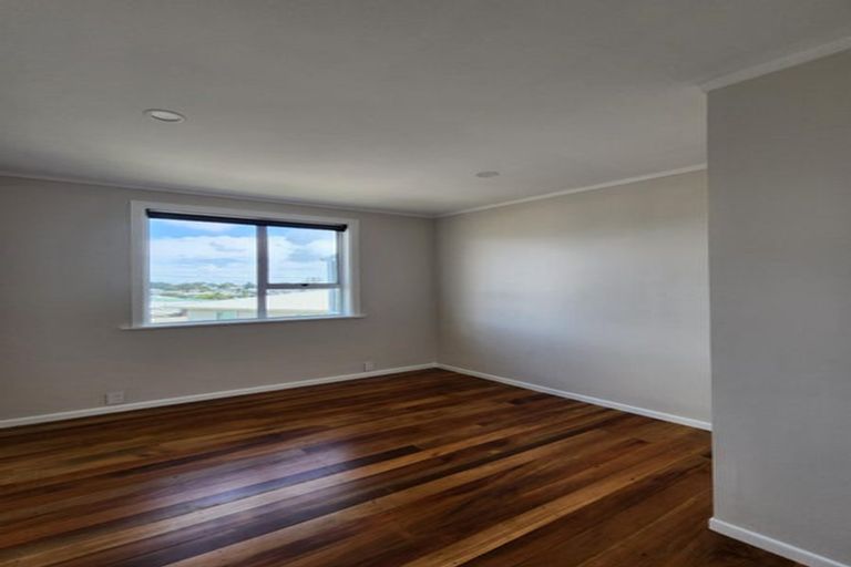 Photo of property in 31 Simons Street, Moturoa, New Plymouth, 4310