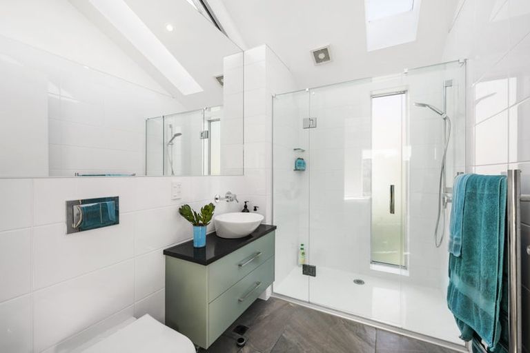 Photo of property in 321a The Terrace, Te Aro, Wellington, 6011