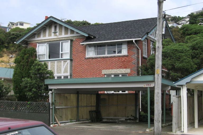 Photo of property in 182 Derwent Street, Island Bay, Wellington, 6023