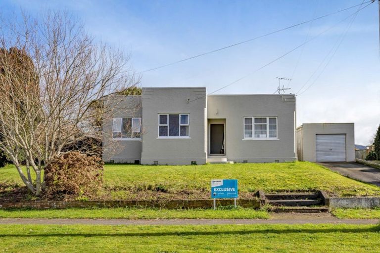 Photo of property in 11 Caplen Street, Hawera, 4610