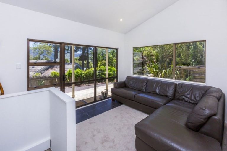Photo of property in 24c Chatsworth Road, Silverstream, Upper Hutt, 5019