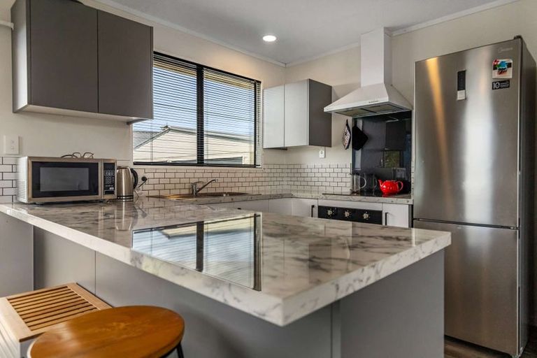 Photo of property in 12a Alverstoke Road, Parkvale, Tauranga, 3112