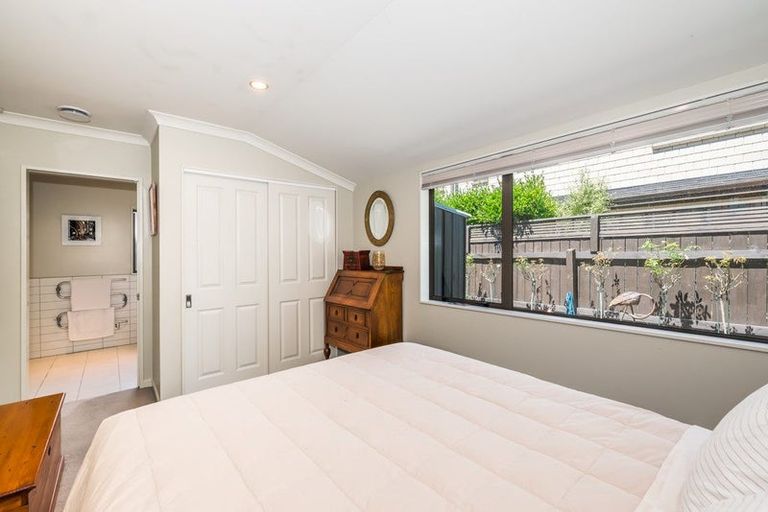 Photo of property in 5 Jade Lane, Paraparaumu, 5032