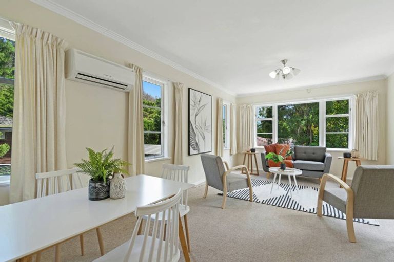 Photo of property in 546 Stokes Valley Road, Stokes Valley, Lower Hutt, 5019