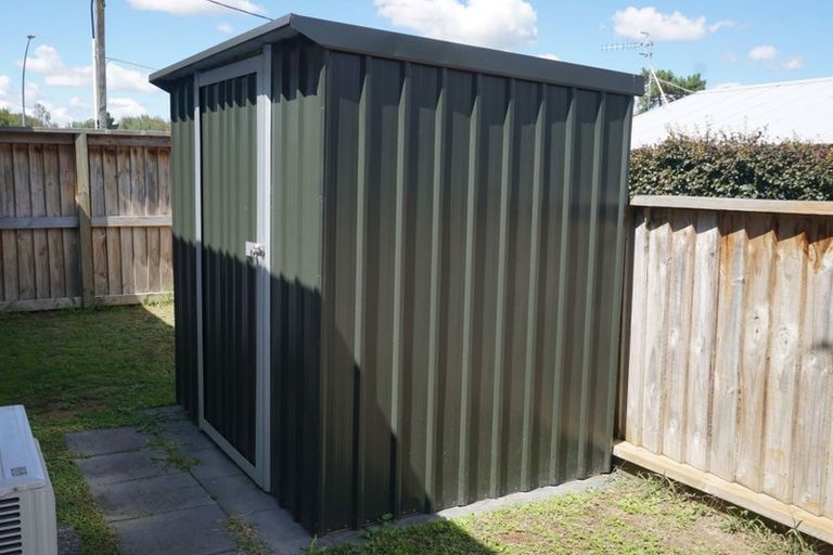 Photo of property in 2/144 Forest Lake Road, Forest Lake, Hamilton, 3200