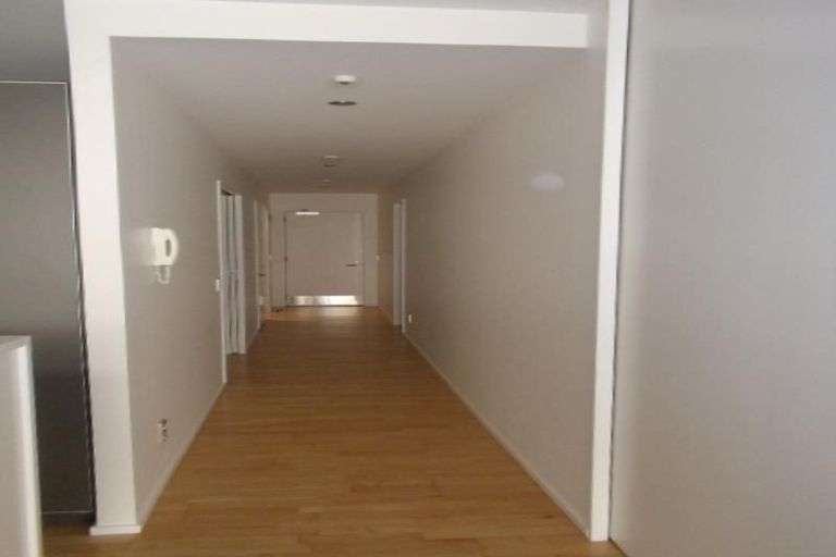 Photo of property in 204/7 Humber Street, Pandora, Napier, 4110