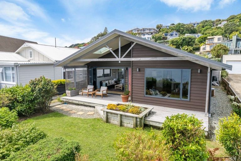 Photo of property in 43 Moana Road, Plimmerton, Porirua, 5026
