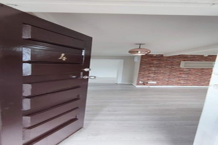 Photo of property in 4 Mills Road, Brooklyn, Wellington, 6021