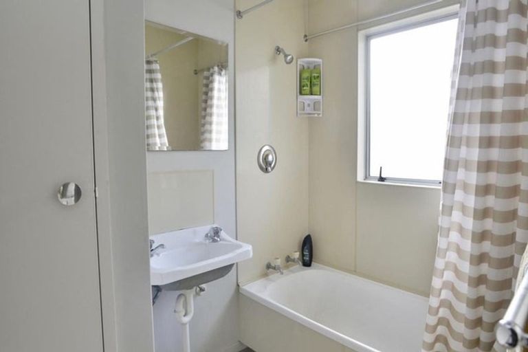 Photo of property in 278 High Street South, Carterton, 5713