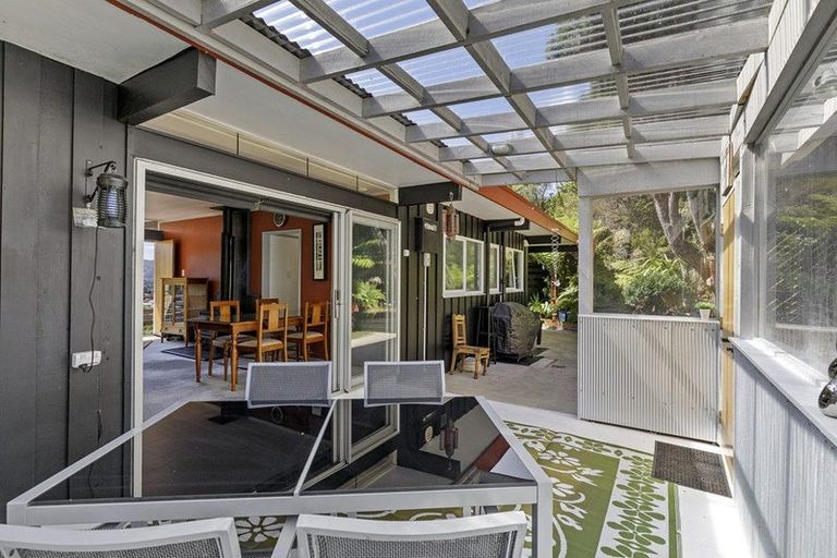 Photo of property in 12 Willcox Grove, Naenae, Lower Hutt, 5011