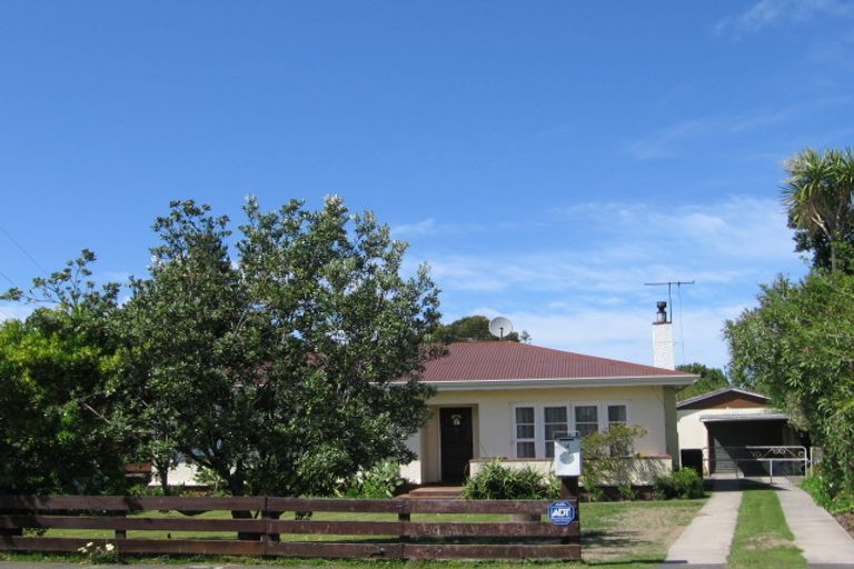 Photo of property in 14 Tolerton Avenue, Elgin, Gisborne, 4010