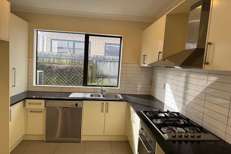 Photo of property in 3 Askerne Drive, Flat Bush, Auckland, 2016