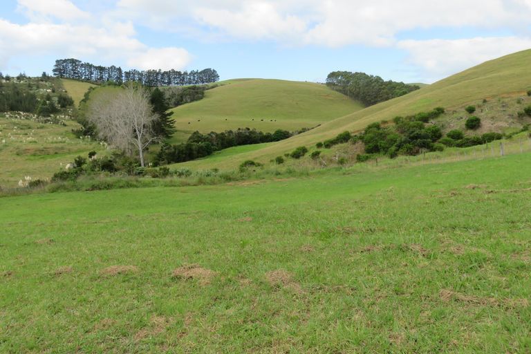 Photo of property in 12 Pekama Drive, Cable Bay, 0420