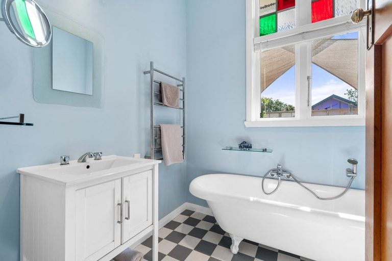 Photo of property in 9a Daniel Street, Martinborough, 5711