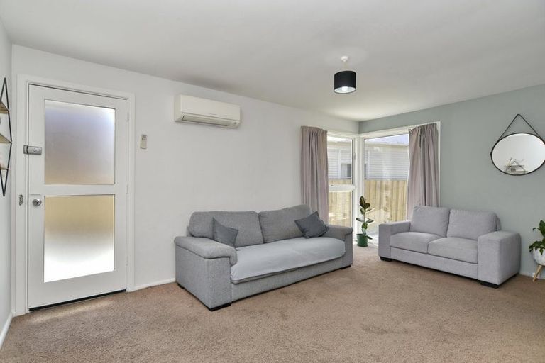 Photo of property in 2/89 Hills Road, Edgeware, Christchurch, 8013
