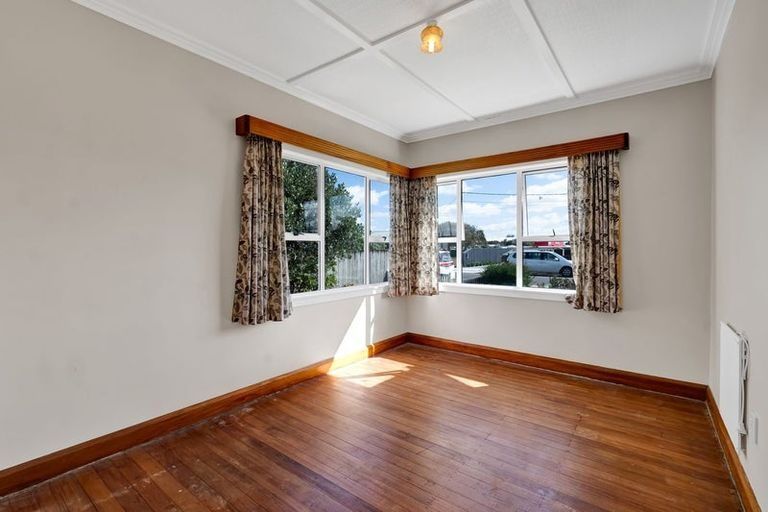 Photo of property in 24 Morrissey Street, Hawera, 4610