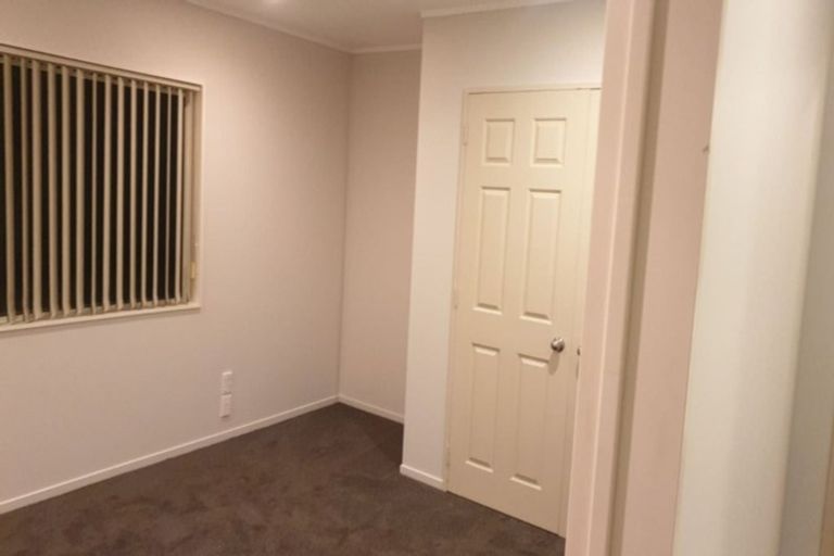 Photo of property in 56 Ransom Smyth Drive, Goodwood Heights, Auckland, 2105